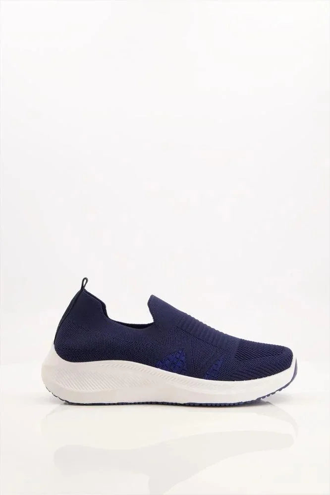 Slip-On Shoes 8511 – Lightweight & Comfortable