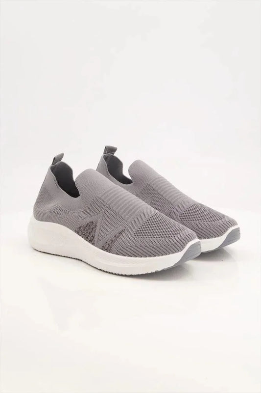 Slip-On Shoes 8511 – Lightweight & Comfortable